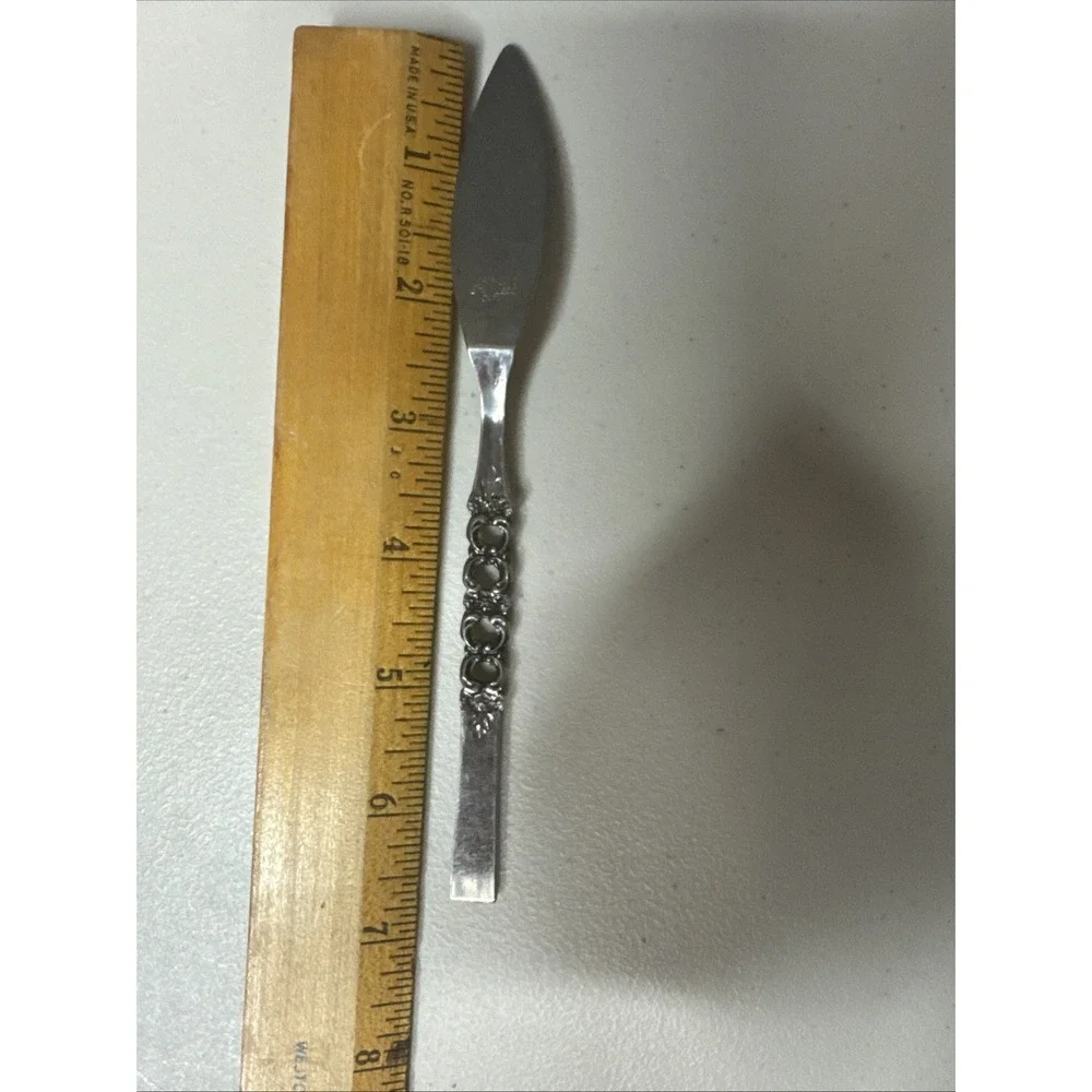 Oneida Royal Wisp   Stainless Flat Handle‎ Master Butter Knife Japan 6 7/8